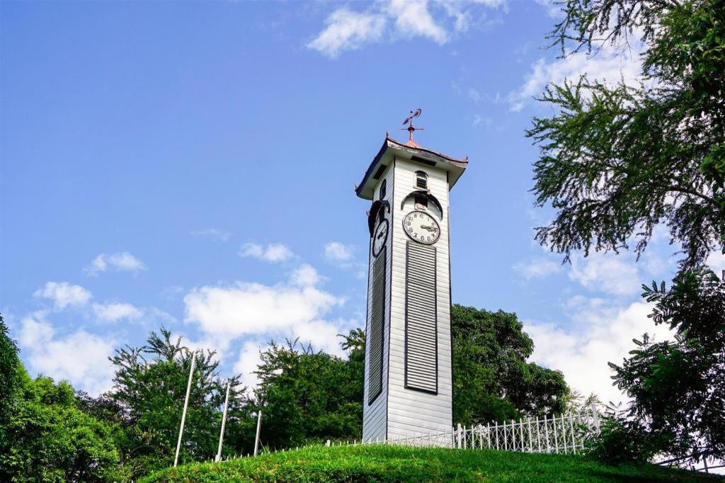 Oyo 43993 Madsuite Kota Kinabalu Zewnętrze zdjęcie