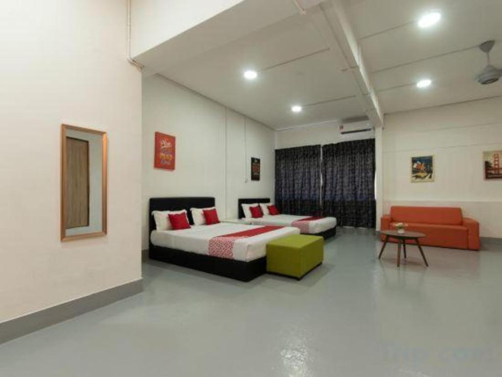 Oyo 43993 Madsuite Kota Kinabalu Zewnętrze zdjęcie