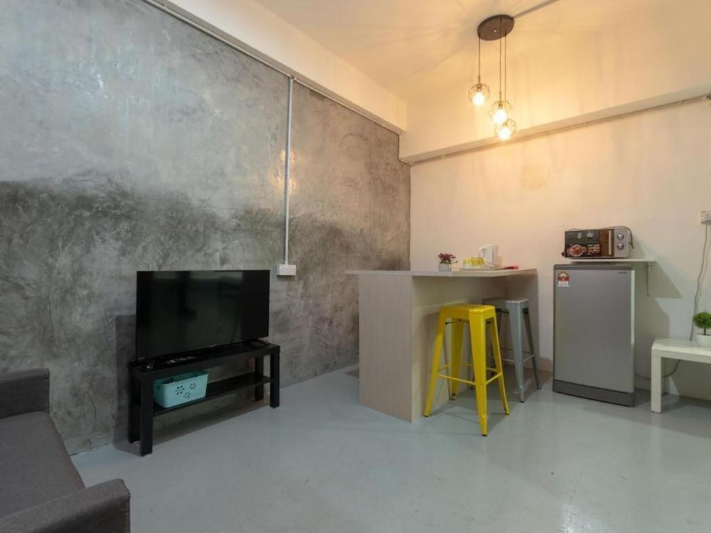 Oyo 43993 Madsuite Kota Kinabalu Zewnętrze zdjęcie