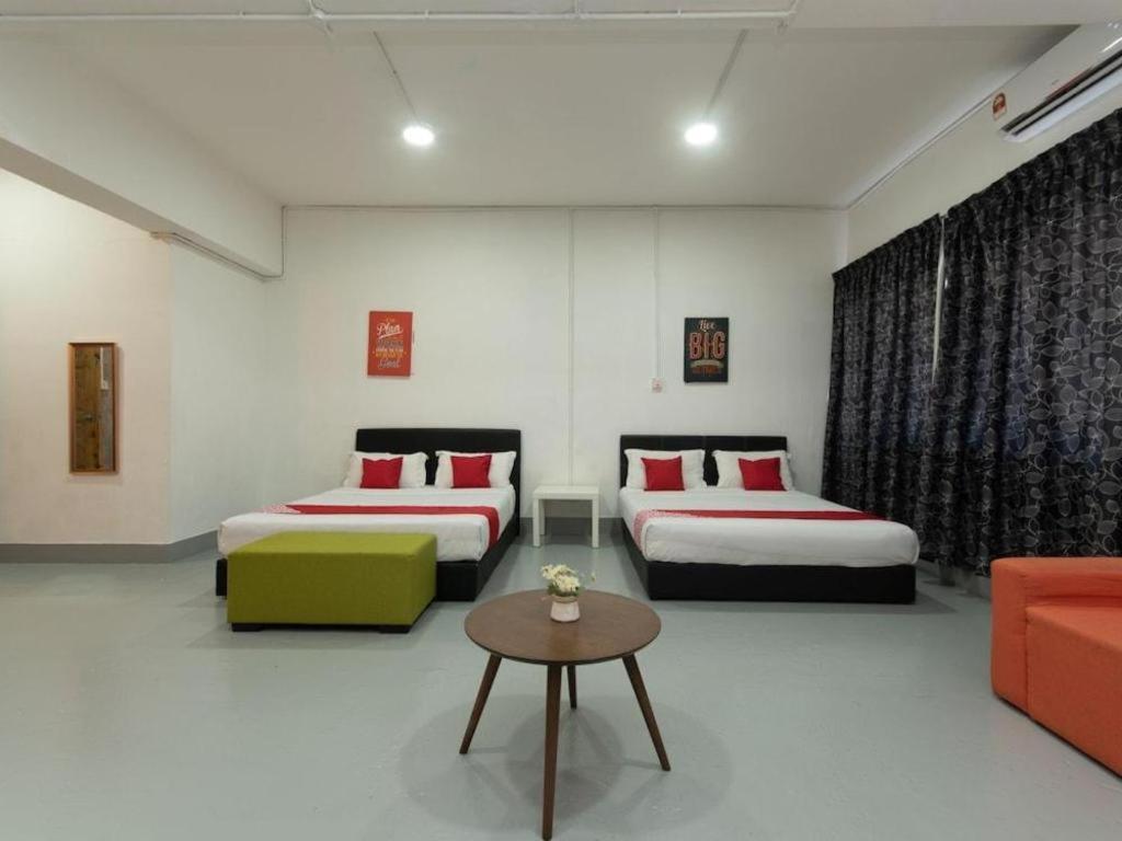 Oyo 43993 Madsuite Kota Kinabalu Zewnętrze zdjęcie