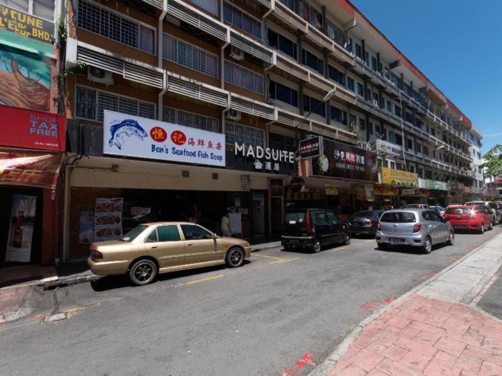 Oyo 43993 Madsuite Kota Kinabalu Zewnętrze zdjęcie