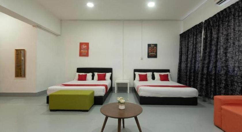 Oyo 43993 Madsuite Kota Kinabalu Zewnętrze zdjęcie