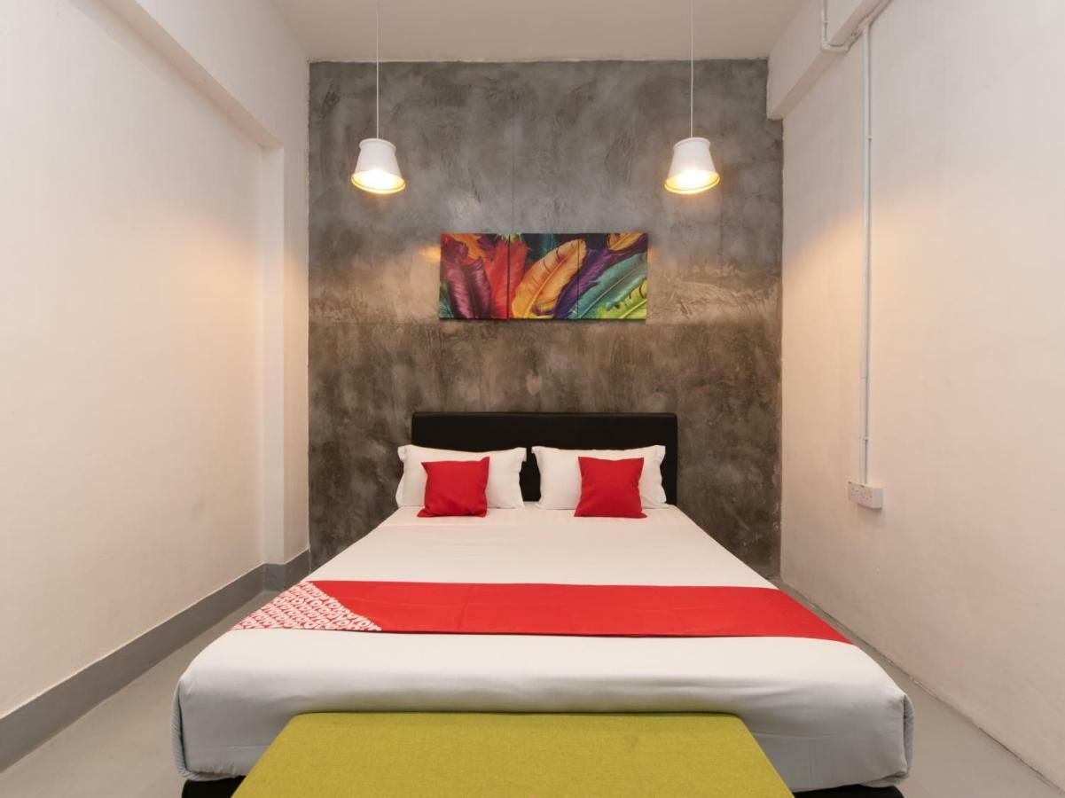 Oyo 43993 Madsuite Kota Kinabalu Zewnętrze zdjęcie
